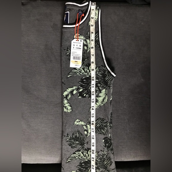 Dress - Picture 7 of 7